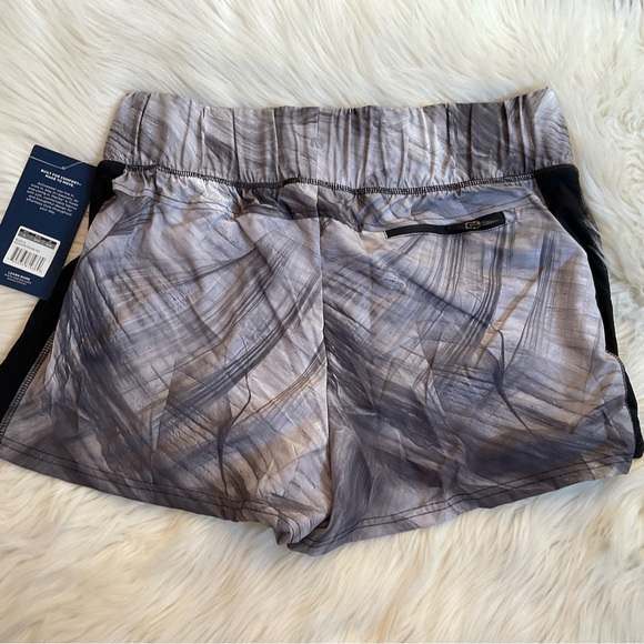 Marika Express Shorts - NWT - Size XL - Black Dusk Texture - Picture 9 of 10